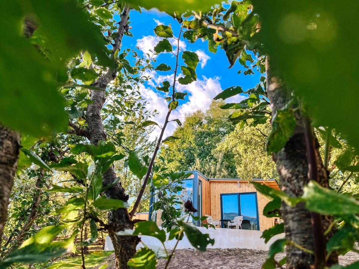 Bed and Breakfast Elysian Fields - The Island Tiny House Sadu Exteriér fotografie
