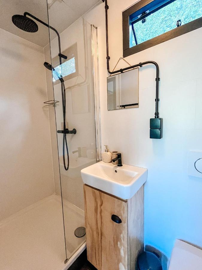 Bed and Breakfast Elysian Fields - The Island Tiny House Sadu Exteriér fotografie