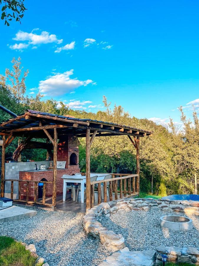 Bed and Breakfast Elysian Fields - The Island Tiny House Sadu Exteriér fotografie