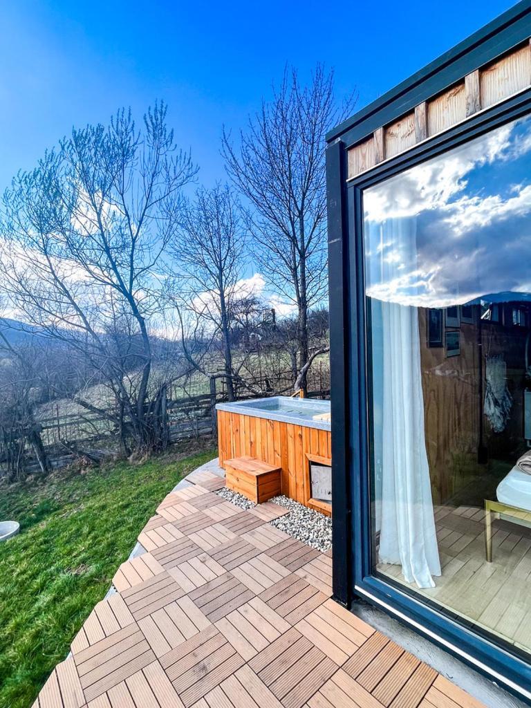 Bed and Breakfast Elysian Fields - The Island Tiny House Sadu Exteriér fotografie